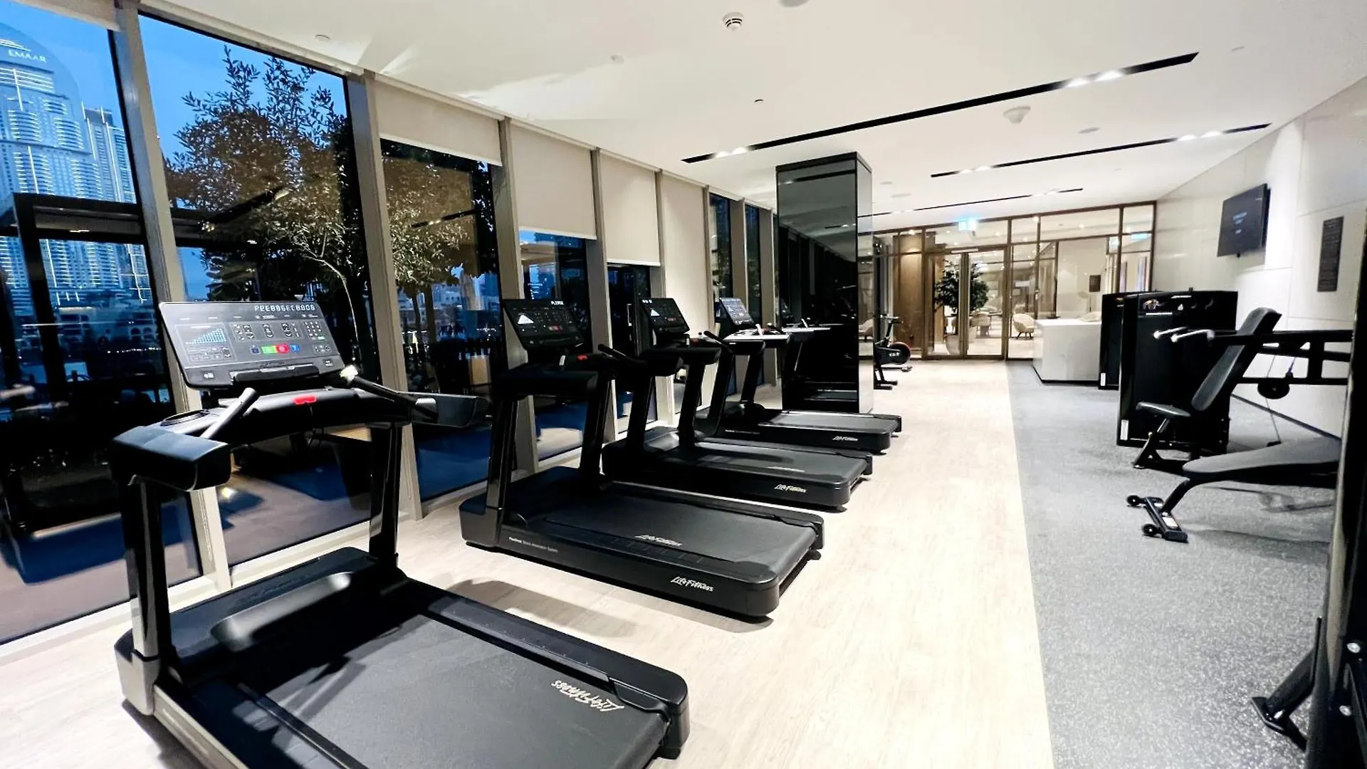 Prime 2Br Apartment Burj Khalifa & Fountain Views Dubai