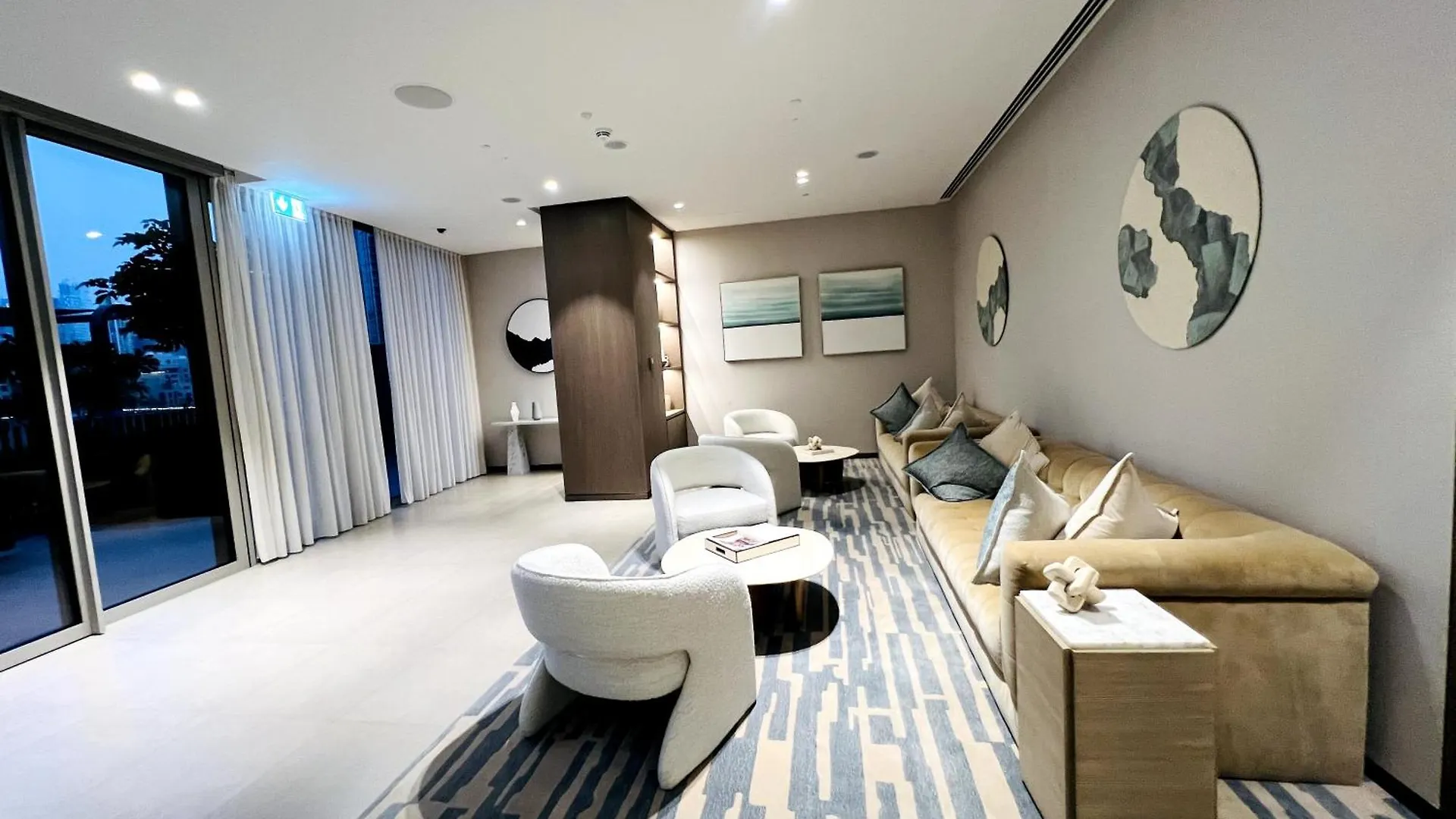 Prime 2Br Apartment Burj Khalifa & Fountain Views Dubai